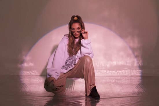 Chilla : Histoire, Album & Vie Privée de la chanteuse - Revrse